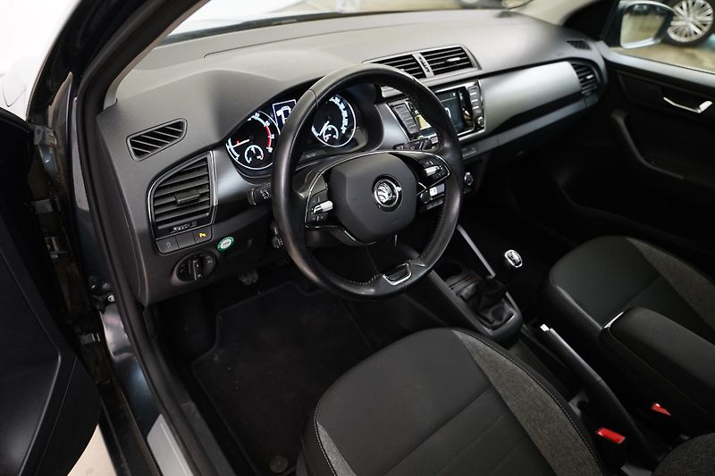 Škoda Fabia - fotka 5 z 6