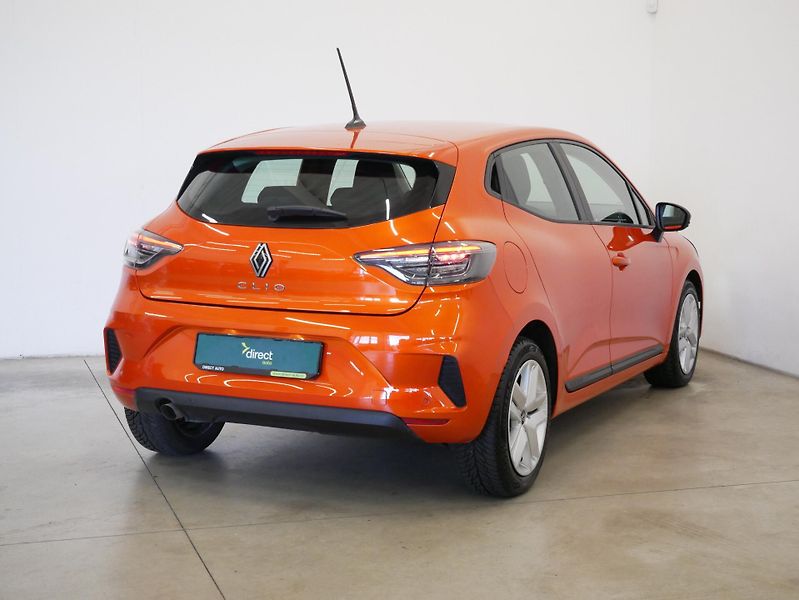 Renault Clio - fotka 2 z 28