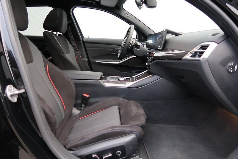 BMW Řada 3 M340i xDrive Touring - fotka 4 z 8
