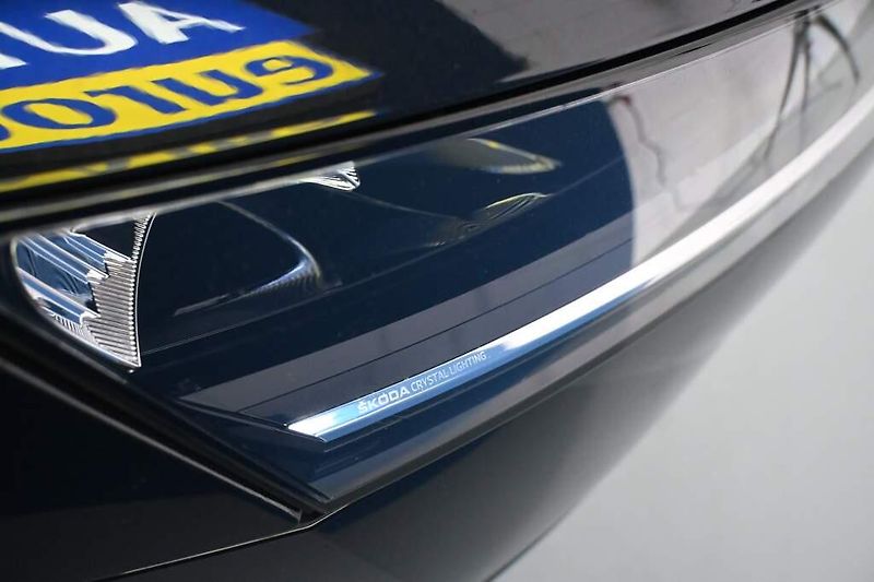 Škoda Octavia (2023) 2.0 LED DSG ACC TOUR VIRTUAL T - fotka 27 z 35