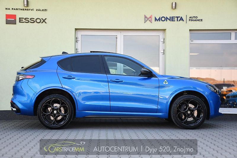 Alfa Romeo Stelvio 2.9V6 Bi-T.382 kW QUADRIFOGLIO - fotka 6 z 61
