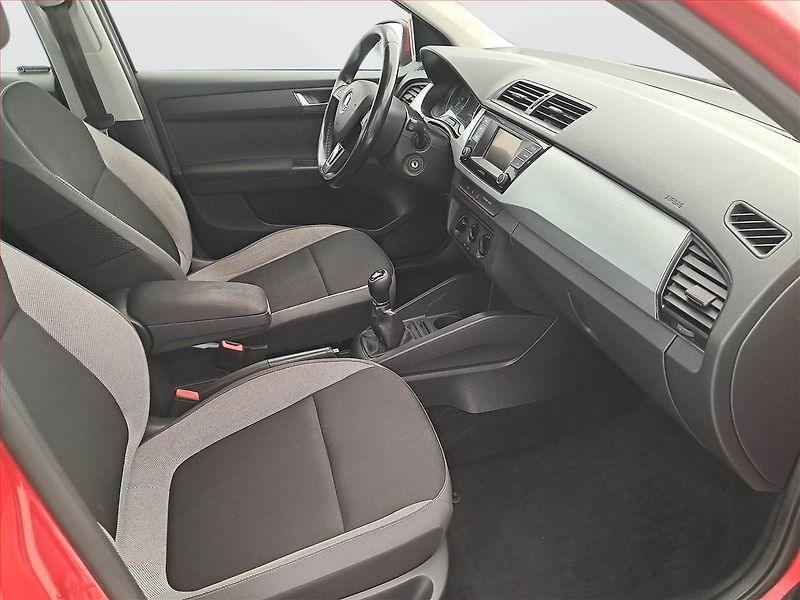 Škoda Fabia (2015) 1.2 TSI, Serv.kniha, Tempomat - fotka 9 z 16