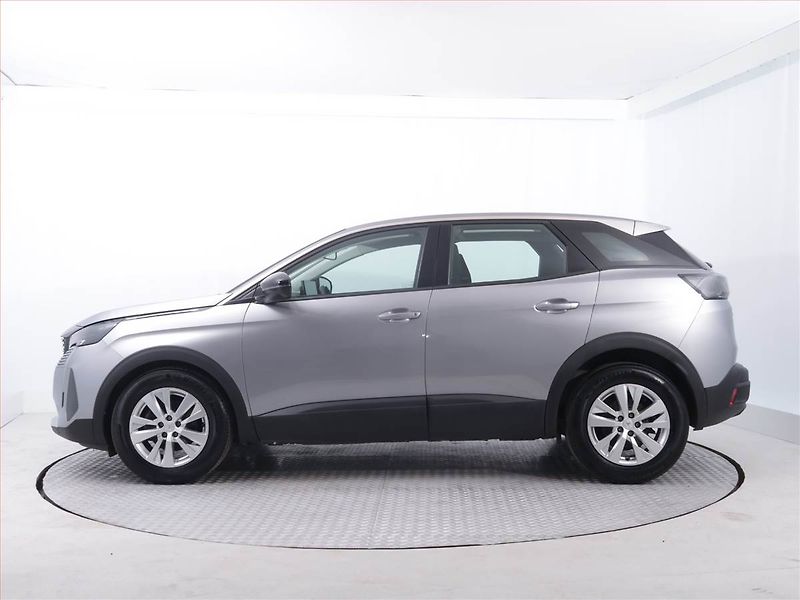 Peugeot 3008 (2022) 1.5 BlueHDi, Automat - fotka 3 z 17
