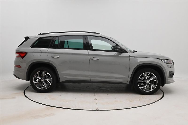 Škoda Kodiaq 2,0 TDI 147kW DSG 4x4 Sport LI - fotka 4 z 31