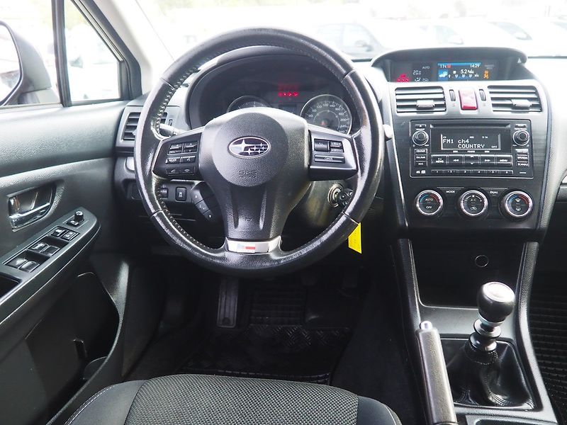 Subaru XV (2013) 2.0D 4x4 - fotka 16 z 34