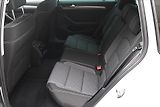 Volkswagen Passat 2,0 TDI 110 kW DSG Business Zá - náhled 13