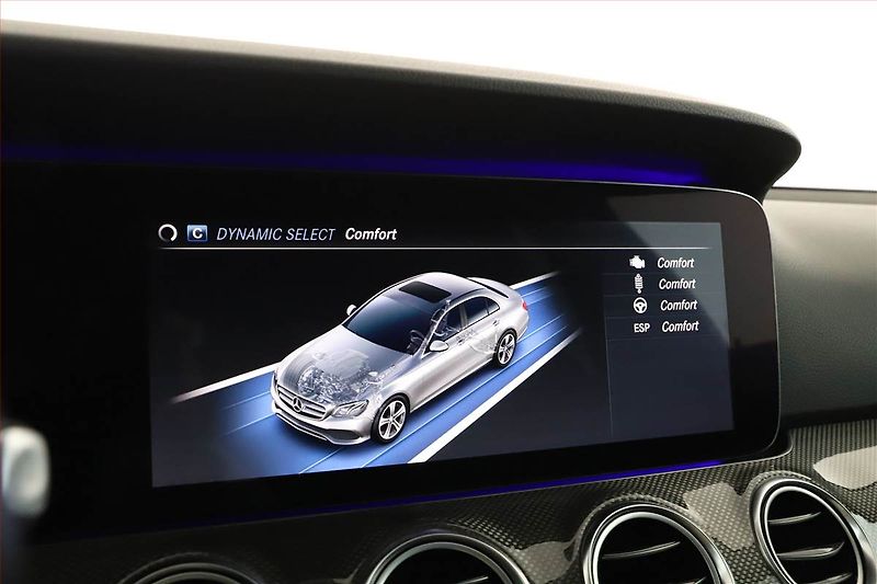 Mercedes-Benz Třídy E (2019) E 200 d - fotka 16 z 20
