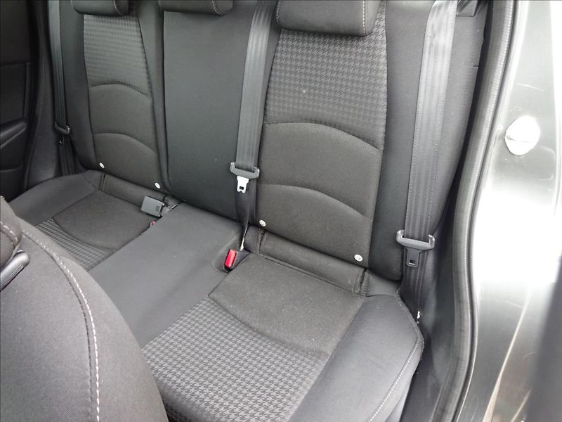 Mazda 2 1,5 i SKYACTIVE - fotka 21 z 48