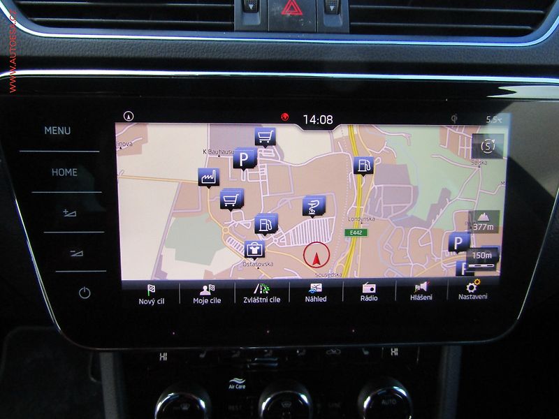 Škoda Superb (2019) 1.6 TDi, Style, DSG, bixen - fotka 18 z 23