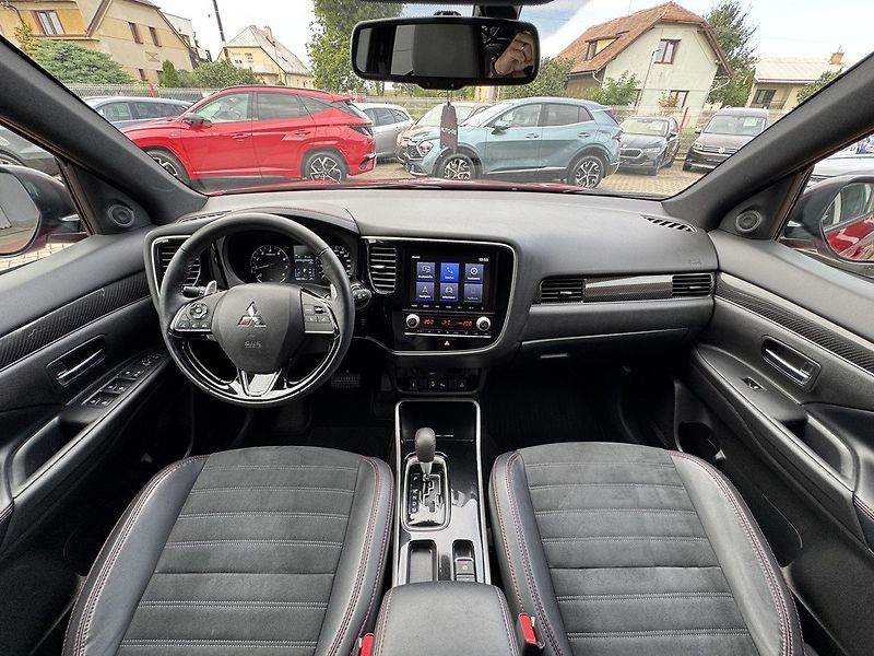 Mitsubishi Outlander (2020) 2.0i Automat SpiritPlus LED - fotka 6 z 49