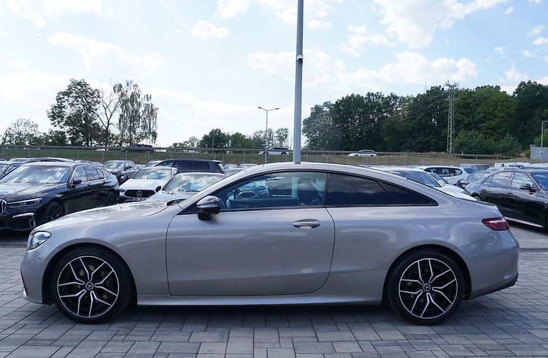 Mercedes-Benz Třídy E E 220d AMG Avantgarde/195 PS - fotka 3 z 41
