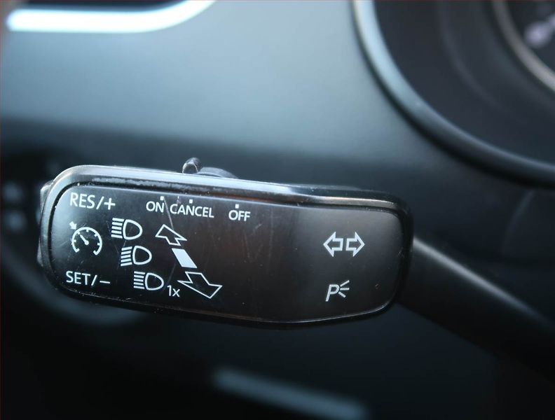 Škoda Octavia (2016) Style 1.2 TSI, Tempomat - fotka 17 z 19