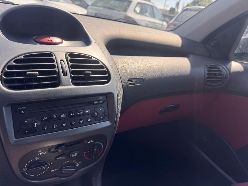 Peugeot 206 1.4i, 55 kW,sw,1.Majitel - fotka 13 z 20