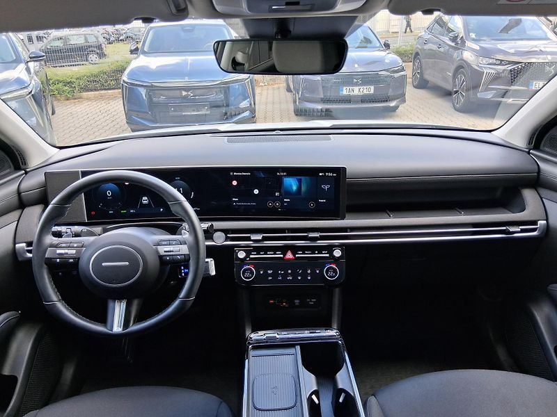 Hyundai Tucson STYLE 1.6 T-GDi HEV 4x4 158 kW - fotka 2 z 32