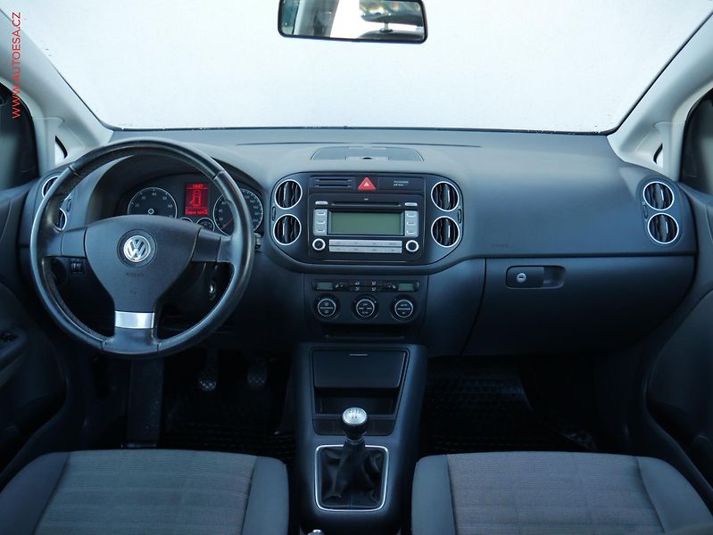 Volkswagen Golf Plus (2007) 1.4i, AC, výhřev sed - fotka 8 z 17