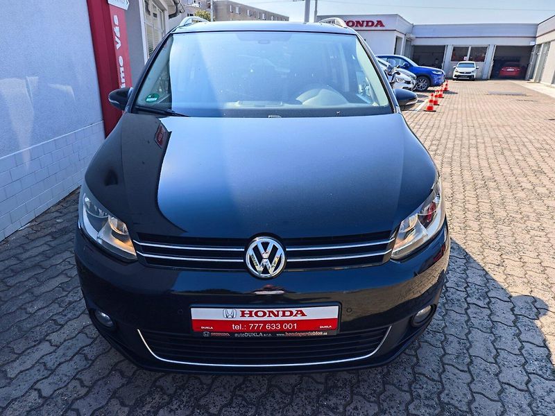 Volkswagen Touran (2013) 2.0 TDi Life 7 Míst Panorama - fotka 41 z 43