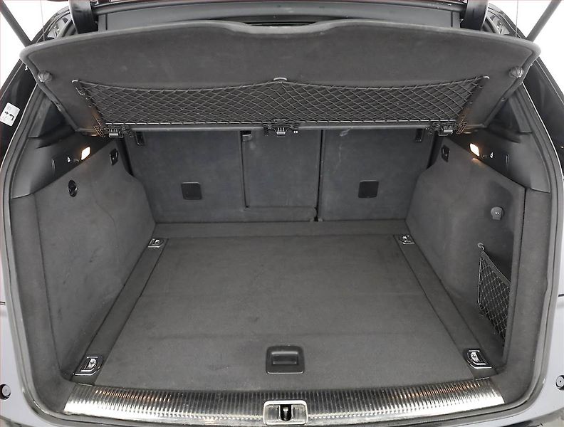 Audi Q5 (2012) 2.0 TDI, 4X4, Automat - fotka 17 z 18