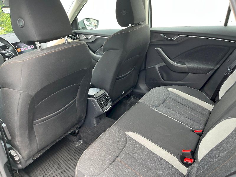 Škoda Kamiq (2023) 1.0 TSI 81 kW Style - fotka 8 z 25