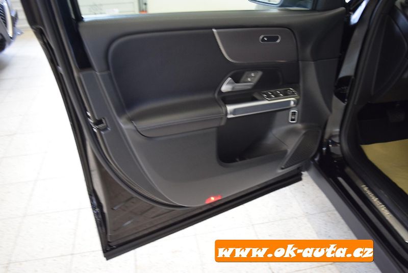 Mercedes-Benz GLB 200 D PRAVIDELNÝ SER. MER. TZ. - fotka 27 z 78