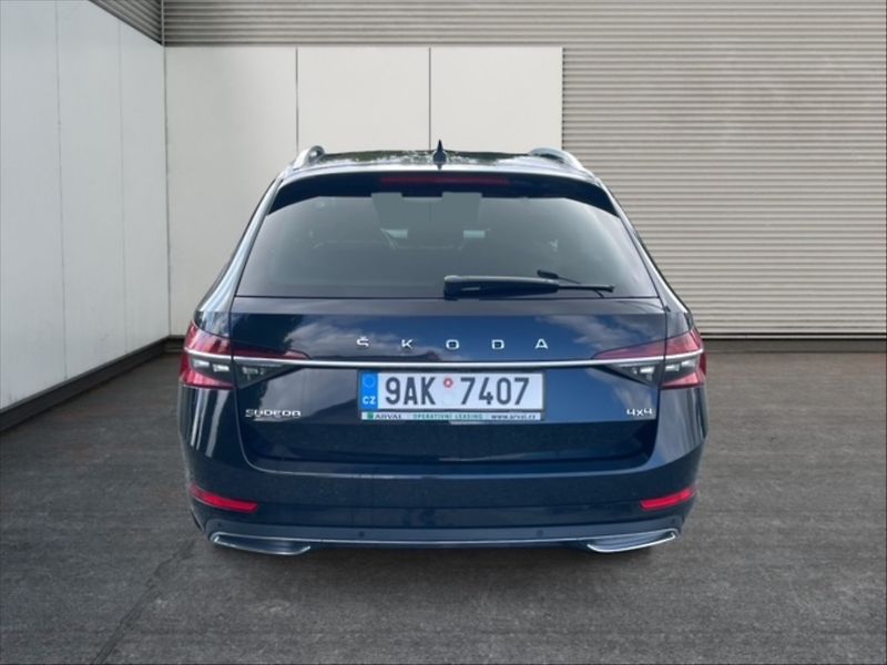 Škoda Superb 2,0 TDI Laurin&Klement 4x4 DSG - fotka 5 z 11