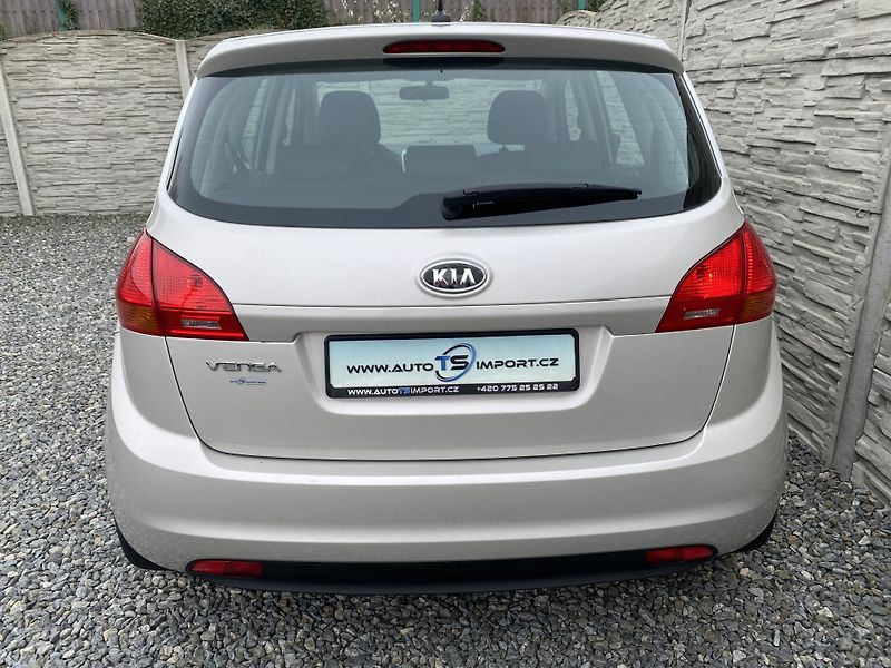 Kia Venga 1.4i 16v 90PS KLIMA SERVIS!!!  - fotka 4 z 144
