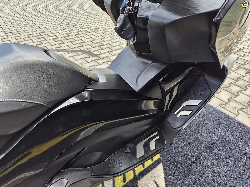BMW C 650 GT (2016) - fotka 16 z 20