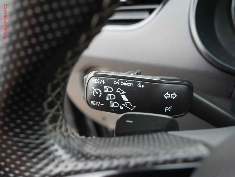 Škoda Octavia (2017) 2.0TDi, DSG, navi, xenon - fotka 16 z 19