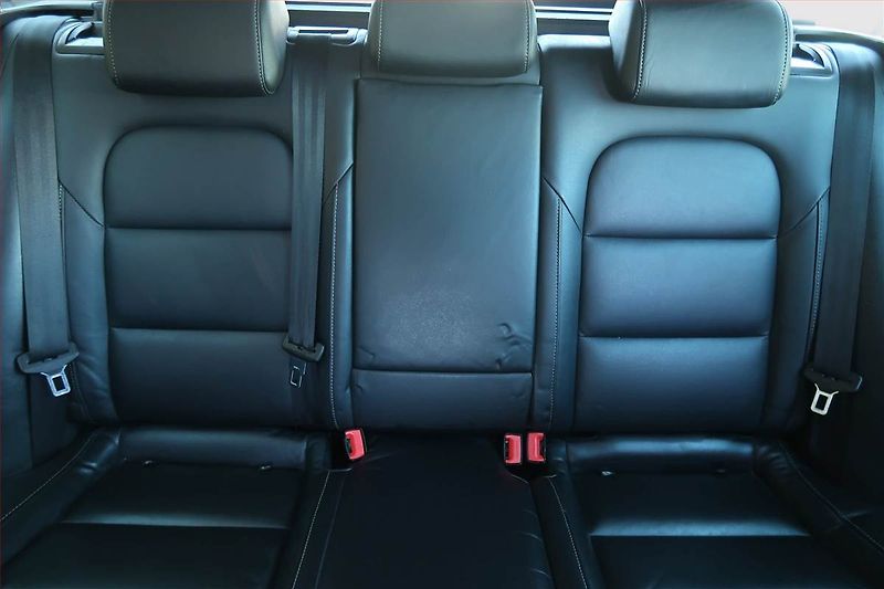 Škoda Superb (2014) 2.0 TDI, Navi, Xenony - fotka 10 z 19