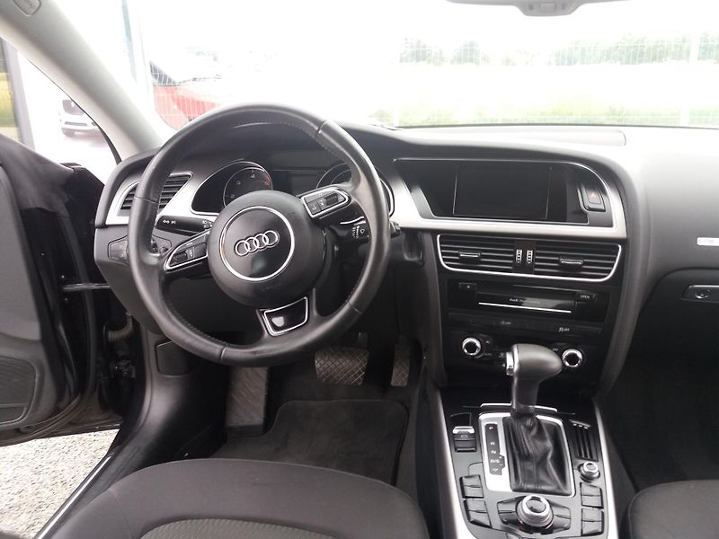 Audi A5 2.0TDi,130kW,QUATTRO,124tis-km - fotka 8 z 23