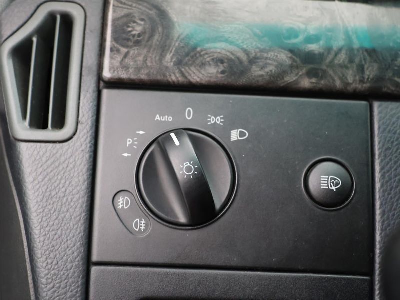 Mercedes-Benz Viano 3,0 CDI 165kW Aut. 6-Míst Tažn - fotka 18 z 36