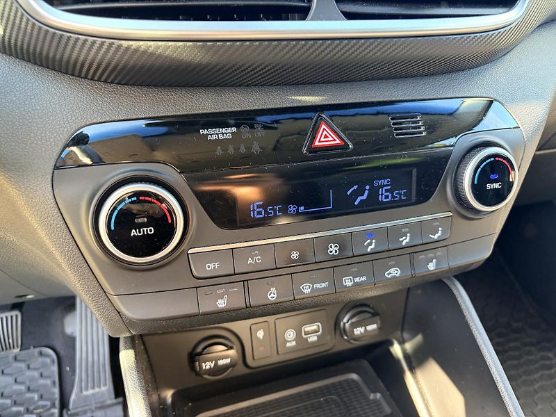 Hyundai Tucson 1.6T-GDi 130kW 4x4 IceBreaker - fotka 22 z 43