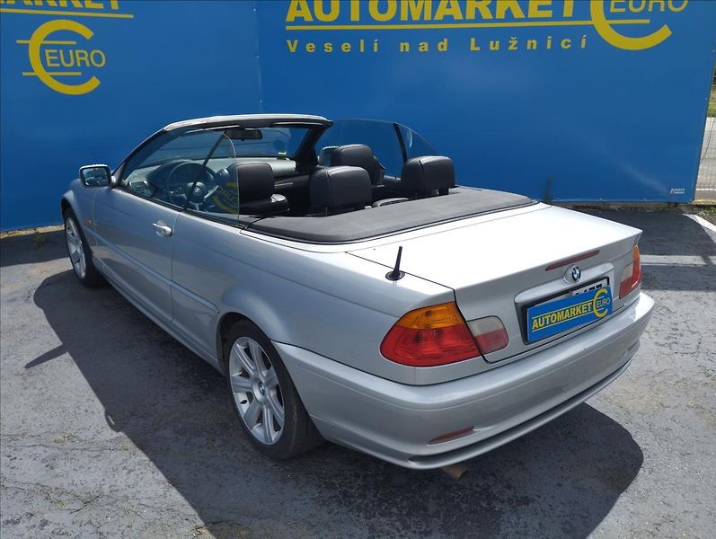 BMW Řada 3 320i 105KW KABRIO   2,0 - fotka 6 z 18