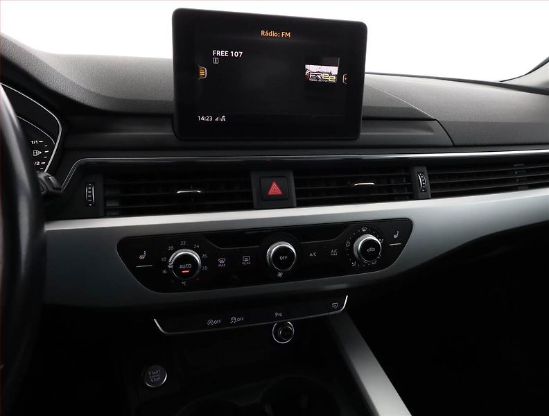 Audi A4 (2017) 2.0 TDI, Automat, Serv.kniha - fotka 10 z 18