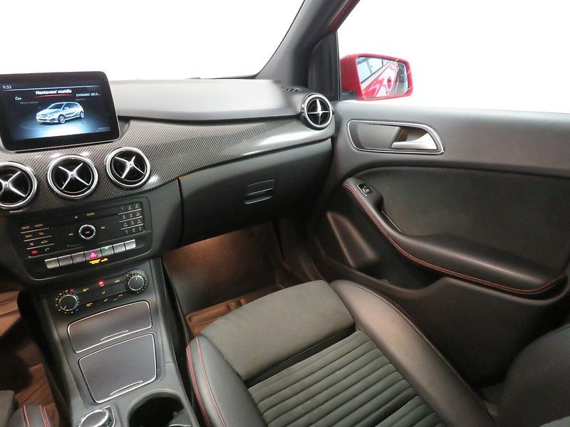 Mercedes-Benz Třídy B - fotka 16 z 24