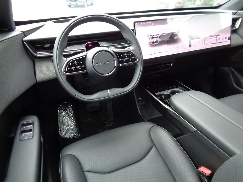 Mazda CX-6e (2026) 258 PS, AT, 4x4, Takumi - fotka 21 z 38