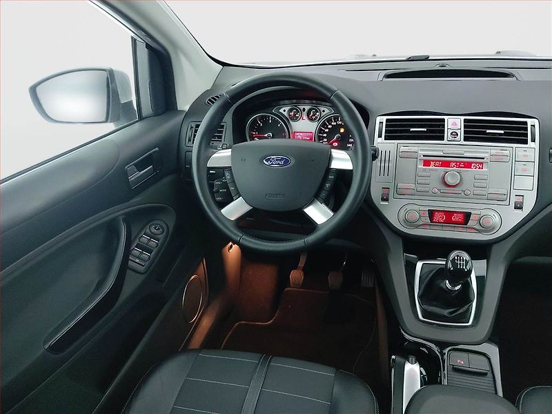 Ford Kuga (2012) 2.0 TDCi, 4X4, Tempomat - fotka 7 z 16