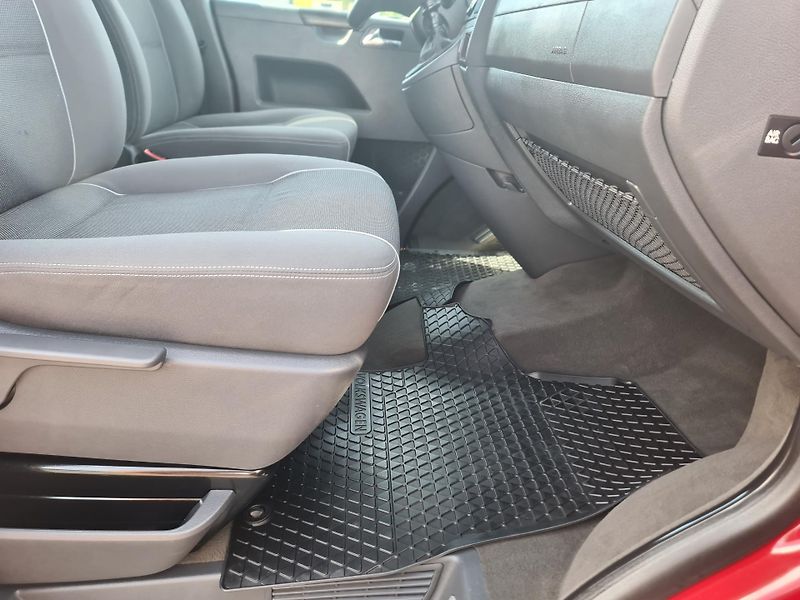 Volkswagen Multivan (2011) 2.0 TDi 103-KW WEBAST OLOMOUC - fotka 41 z 109
