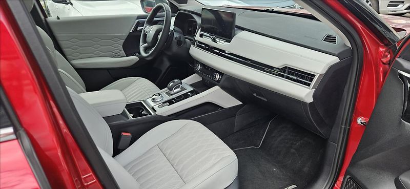 Mitsubishi Outlander 2,4 PHEV 4x4  INSTYLE - fotka 14 z 20