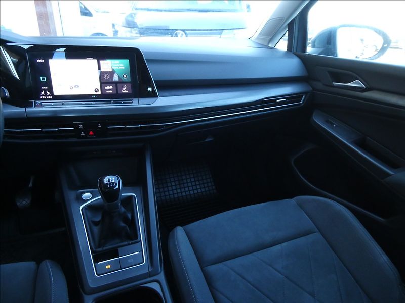 Volkswagen Golf 1,5 TSi 110kW Style,2xkola,DPH - fotka 32 z 47