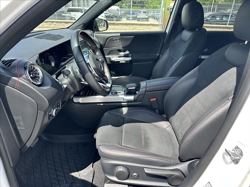 Mercedes-Benz EQB 250 AMG linie - fotka 10 z 13