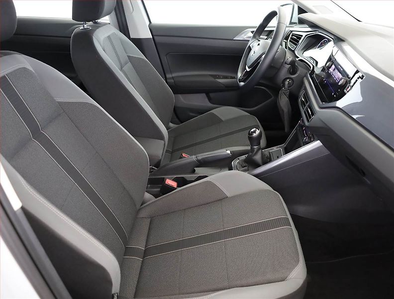 Volkswagen Polo (2018) 1.0 TSI, ČR,1.maj, Serv.kniha - fotka 7 z 18
