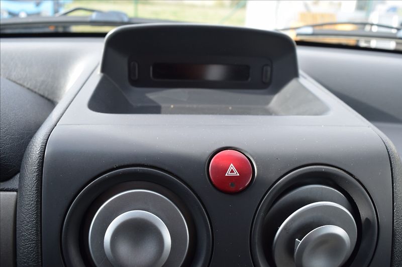 Citroën Berlingo 1,6 16V 80KW NOVÉ SVÍČKY - fotka 29 z 34