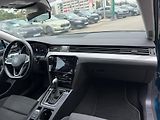 Volkswagen Passat 2.0 TDI 110kw DSG Variant - náhled 11