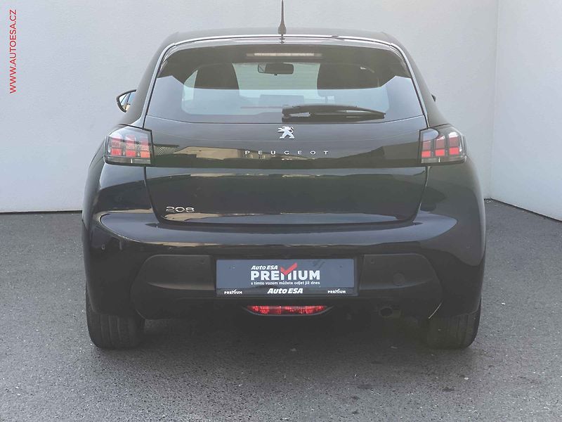 Peugeot 208 (2021) 1.2 PT, Allure, LED, navi - fotka 5 z 19