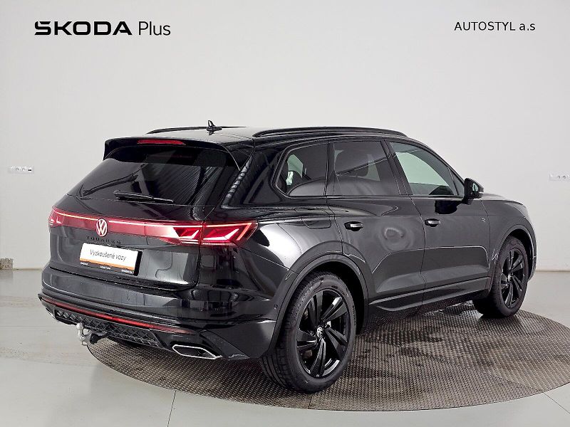 Volkswagen Touareg (2026) 3.0TDI 4x4 210kW R-LINE - fotka 2 z 35