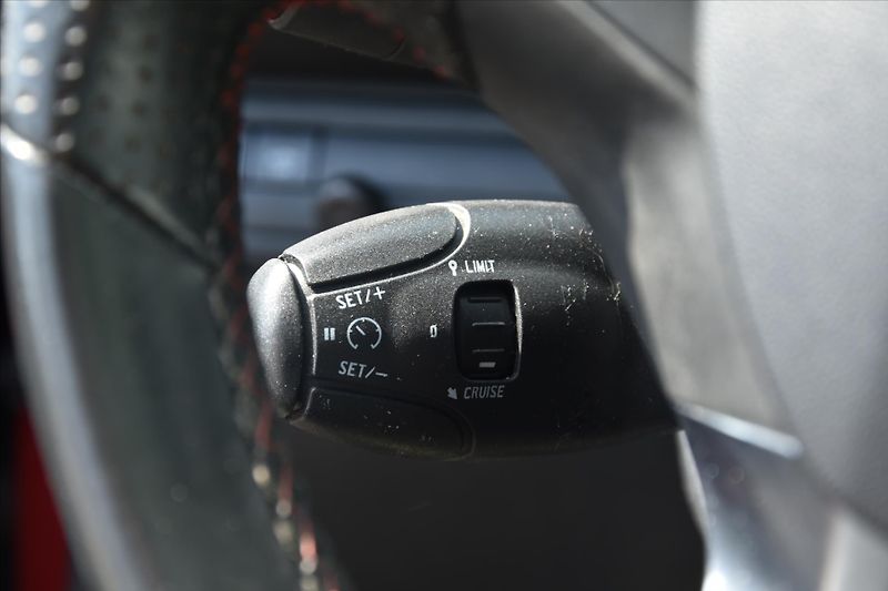 Peugeot 208 GTI 1.6 Ti 153kW PANORAMA ČR - fotka 15 z 22