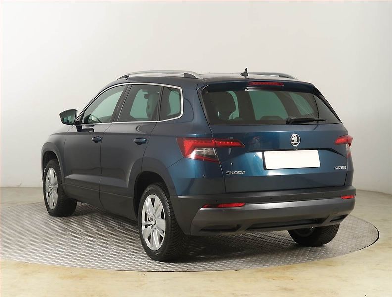 Škoda Karoq (2019) 2.0 TDI, Serv.kniha, Kůže - fotka 4 z 25