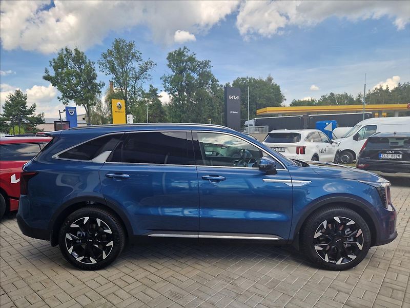 Kia Sorento (2025) 2,2  CRDI TOP + NAPPA 4X4 8DCT - fotka 3 z 18