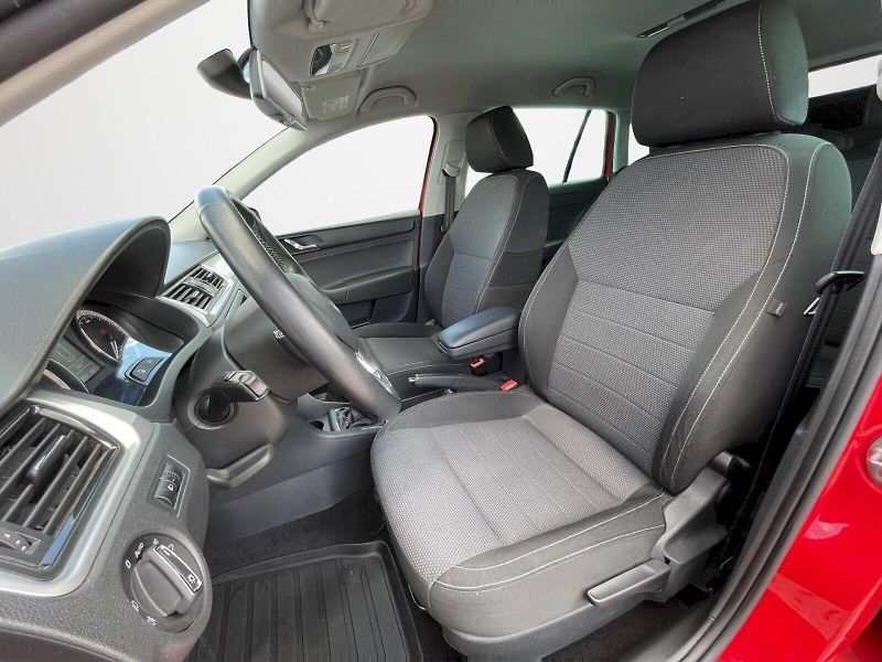 Škoda Rapid (2015) 1.2 TSI 63kW Spaceback Edition - fotka 17 z 27
