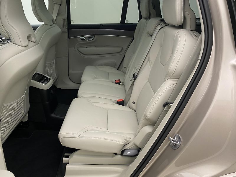 Volvo XC90 (2026) T8 AWD Plug-in BRIGHT PLUS 7m - fotka 6 z 71